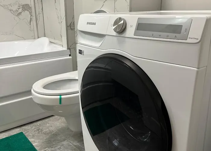 White In Exigent Plaza Romania Faza 4 * Bucureşti