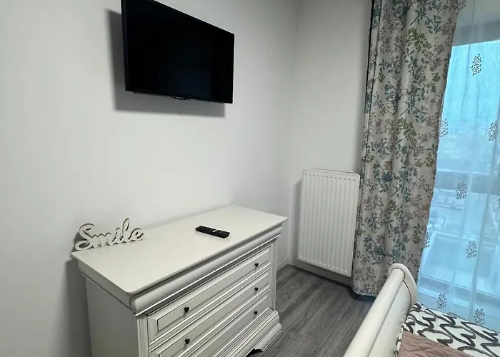 White In Exigent Plaza Romania Faza 4 Apartament