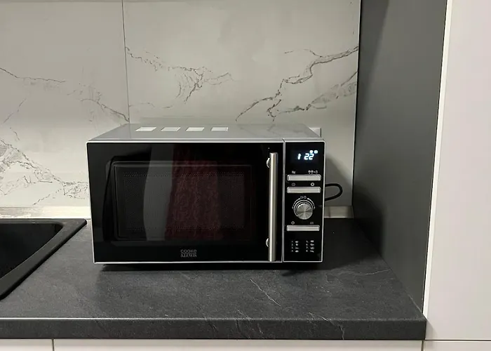 White In Exigent Plaza Romania Faza 4