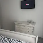 White In Exigent Plaza Romania Faza 4 *