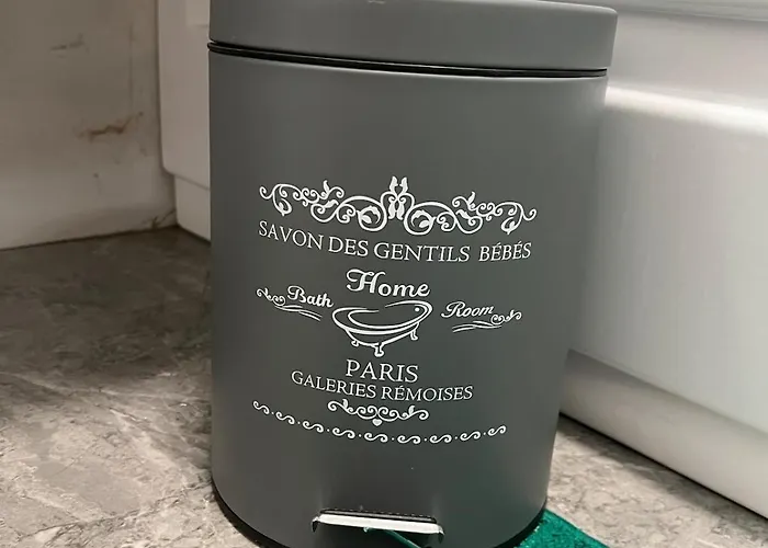 White In Exigent Plaza Romania Faza 4 アパート *